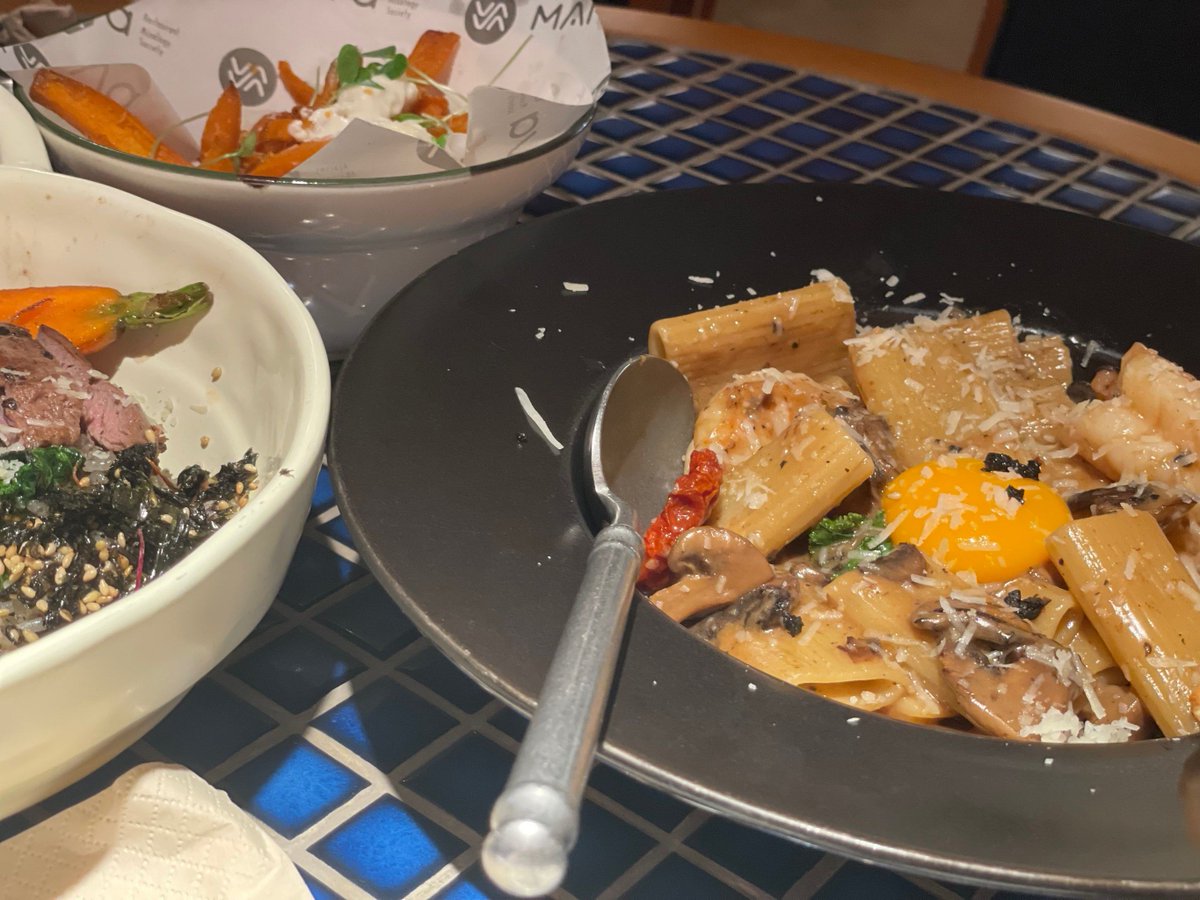 click_clack_'s tweet photo. Just found the coziest hidden spot in downtown—their truffle mushroom pasta is pure heaven! Creamy, fragrant, and perfectly al dente. 10/10 will be back next week https://t.co/7c1kXwaWWC