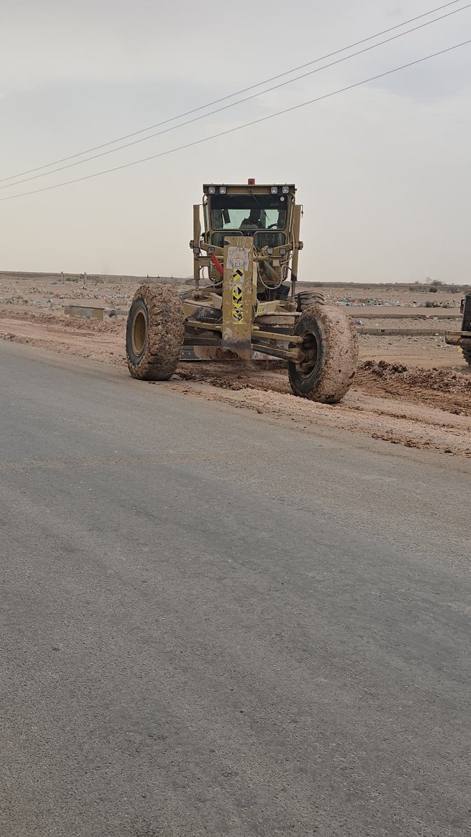 Shabwa_Gate's tweet photo. #شبوة |
استمرار الأعمال اليوم الجمعة في مشروع شارع الأربعين بمدينة عتق، وسط تقدّم ملحوظ يهدف إلى تعزيز البنية التحتية والارتقاء بالمظهر الحضري للعاصمة عتق. https://t.co/kfjoAWApAf