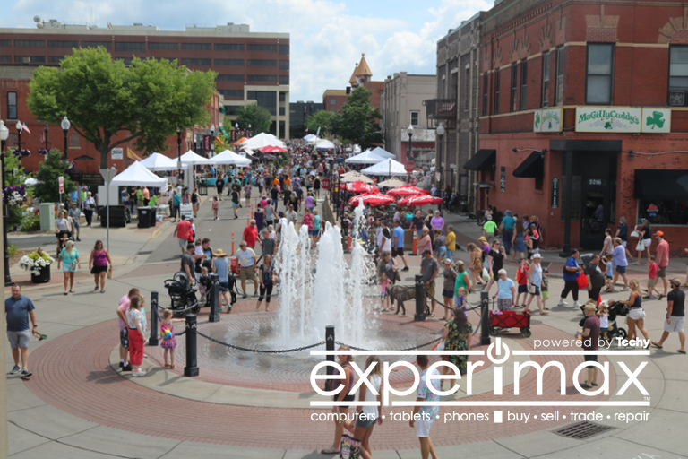 ExperimaxCR's tweet photo. Riverfest Hela Deals!  Saturday, 11 July, 10 am to 1 pm.  Stop by for a free phone port cleaning (yes, you NEED it).  Tablets $159 &amp; up.  Laptops $179 &amp; up! Custom phone screen protectors 40% off. https://t.co/18iiCkTZPJ