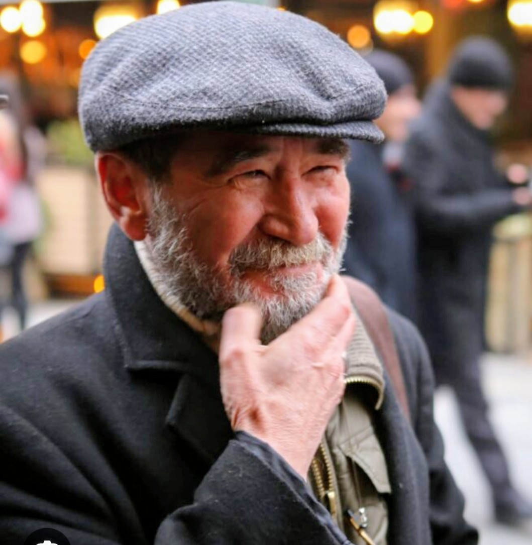 SulunogluTuncay's tweet photo. Belli ki dağların, denizlerin
ve göllerin üzerinden 
sıyrılıp gelmektedir seher 
Belli ki yakındır 
doğayı ve hayatı sarsacak saat  😔 https://t.co/hOM0lllQrD