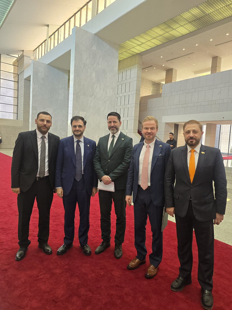 yamanalsayed's tweet photo. هناك من يعمل بصمت دون ضجيج 
لايكاد يمر أسبوع واحد حتى نرى انجازًا منهم، الدكتور عبد السلام هيكل وزير الإتصالات، السيد محمد صفوت رسلان حاكم بنك مصرف سوريا المركزي، السيد طلال الهلالي رئيس هيئة الاستثمار السورية، السيد عمر الحصري رئيس اله��ئة العامة للطيران المدني والنقل الجوي. https://t.co/wQk1AIyFbk