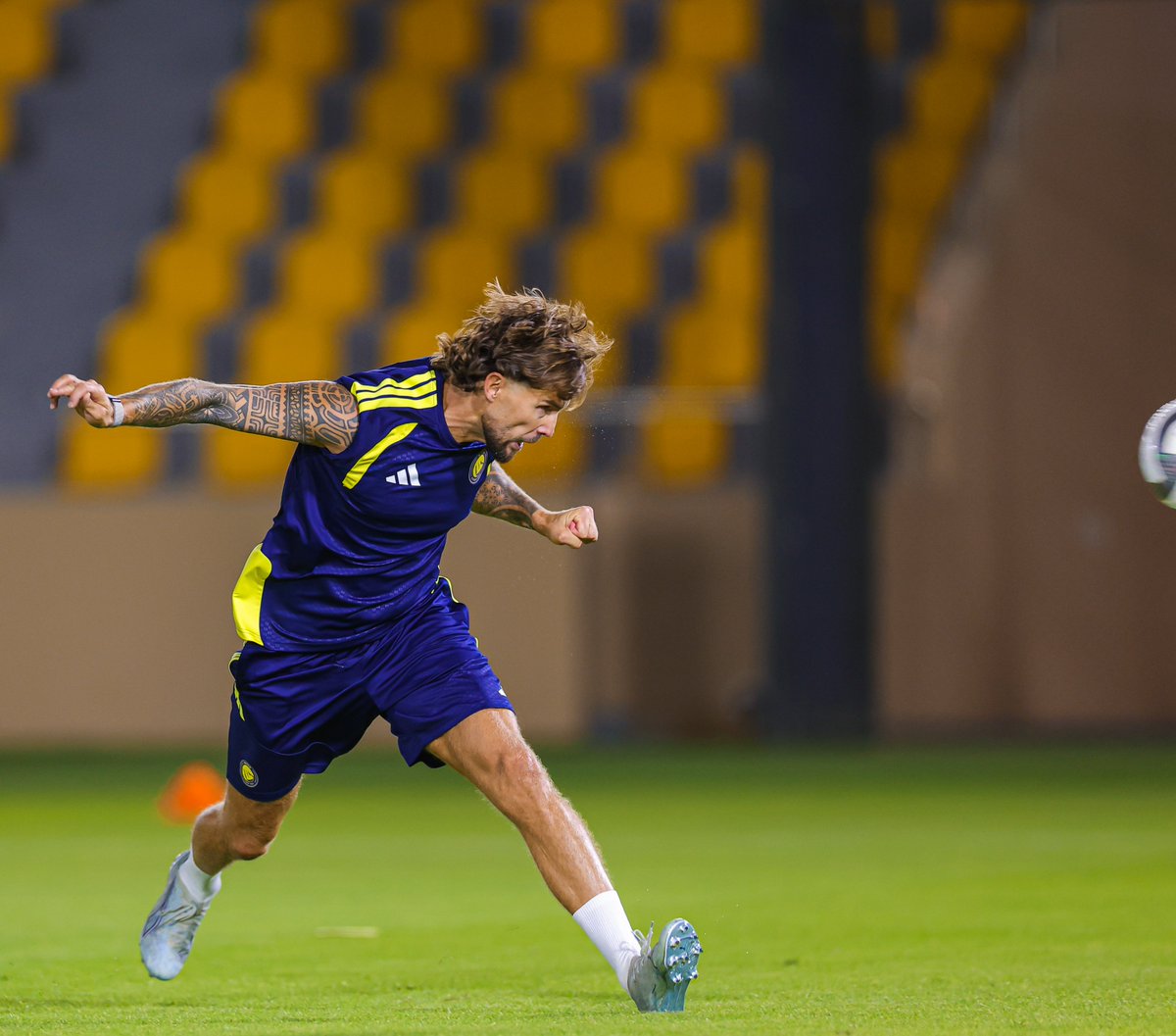AlNassrFC's tweet photo. يومٌ جديـد .. عمـلٌ يتجـدّد 👍 https://t.co/hFZTdrt6Xg