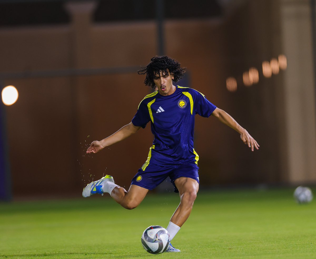 AlNassrFC's tweet photo. يومٌ جديـد .. عمـلٌ يتجـدّد 👍 https://t.co/hFZTdrt6Xg