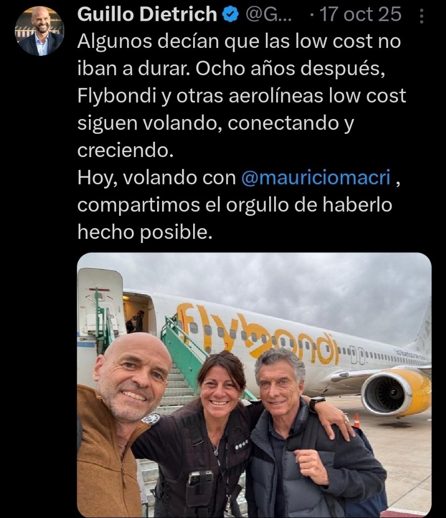 Nicoacap's tweet photo. Te acordas cuando estos dos caretas de @mauriciomacri y el agenciero de autos usados @Guillodietrich le mentían a la gente con que iban a volar muchas veces y a bajo costo!
Asi te mienten, ya sabemos como termina la película 🎥 
Por eso, piensen antes de creerles a los cantos de sirenas que profesan estos Patriotas!
Hoy lo vemos representado por @fedesturze y su desregulacion bochornosa!