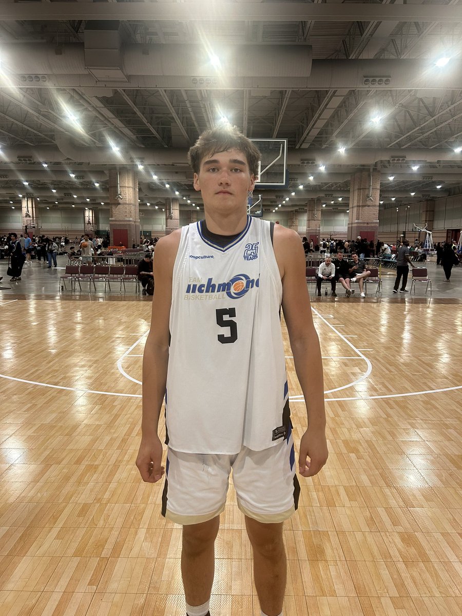 HoopGroupEamonn's tweet photo. Despite the loss, Team Richmond has two sure fire studs.

Conner Wilcox &amp; Bodi Corley will continue to draw lots of eyes. 

Great size, physicality, ability to score around the rim. 

@TeamRichmondVA https://t.co/FtiI3FiRFt