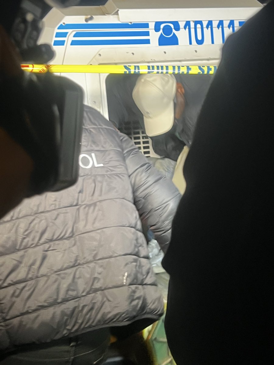 LopangAlamu's tweet photo. SAPS further confirm that the 45-year old was found in possession of a firearm. Investigations into where he got the weapon from are underway. A source has also told me that a family member tipped off authorities on his whereabouts. Tshuma will make an appearance in court on Monday pending extradition preparations

#Sabcnews