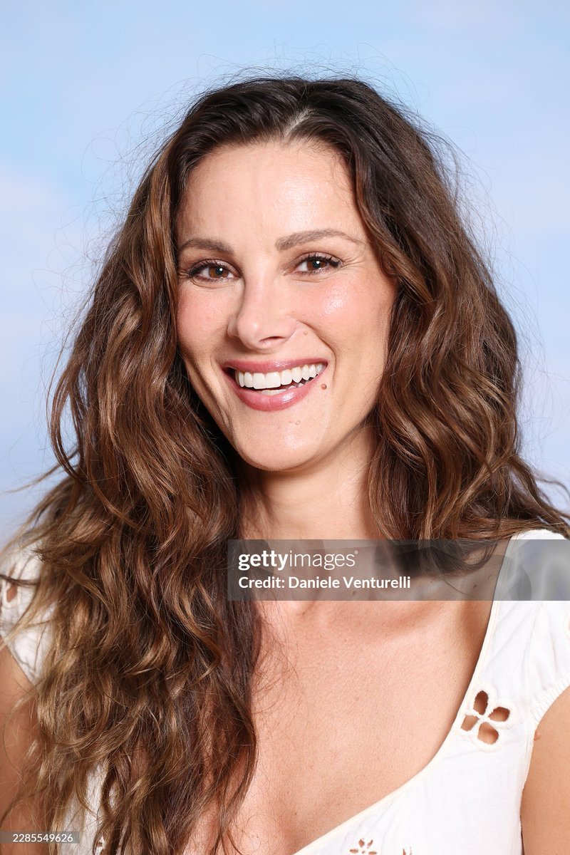 LisaPhoneHome's tweet photo. she's so stunning https://t.co/U5fkqDF6vP