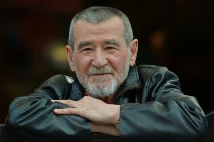 tekin_riza's tweet photo. Sıyrılıp gelen dinleyerek büyük şair Ahmet Telli yi uğurlayalım. https://t.co/OwIMNj6mCR