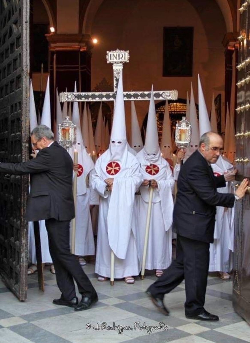 abracetradicao's tweet photo. Sergio Ramos: “A Semana Santa é nossa cultura, nossa história. essa herança passa de pais para filhos como o maior tesouro que temos.”🇪🇸✝️ https://t.co/YsOVYm8qqf