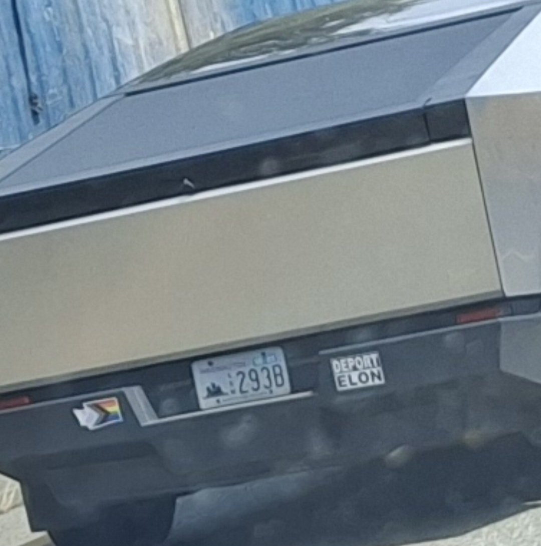 YoungDre360's tweet photo. Putting a $5 sticker on a $100k car to make yourself feel better is performative activism at its finest. https://t.co/MyDJUlXgw6