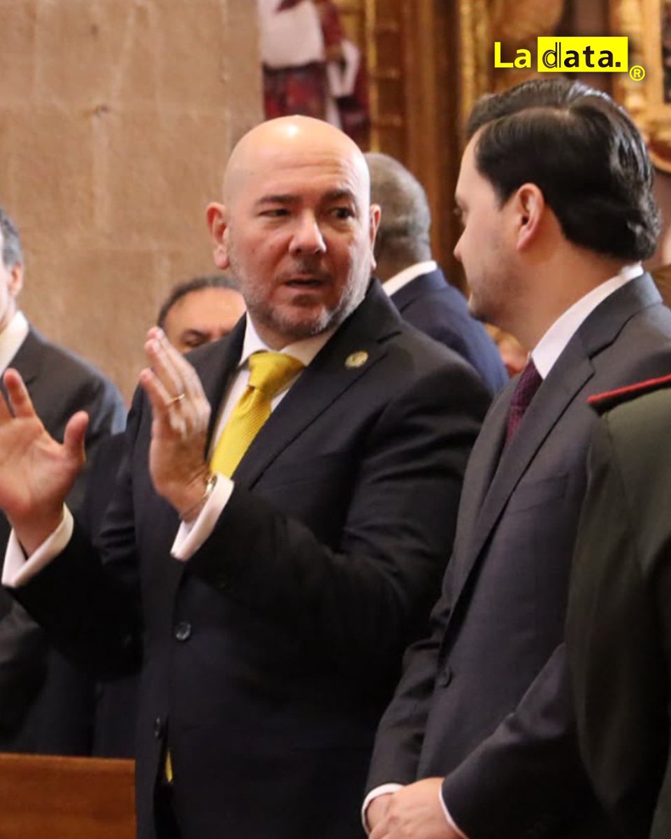 ladataec's tweet photo. #Tendencia Ecuador lidera la cooperación regional en seguridad durante la XVII Conferencia de Ministros de Defensa

Ecuador se posiciona como un referente regional en seguridad al liderar el llamado a la cooperación internacional y el intercambio de inteligencia durante la XVII Conferencia de Ministros de Defensa de las Américas en Cusco, donde el Ministro de Defensa Gian Carlo Loffredo destacó la efectividad de la estrategia nacional al afirmar que, gracias a las acciones contundentes contra el crimen organizado, el miedo ha cambiado de bando hacia los delincu3ntes.

@ladataec 👈

#ladata #TendenciaPolítica #GianCarloLoffredo #Seguridad