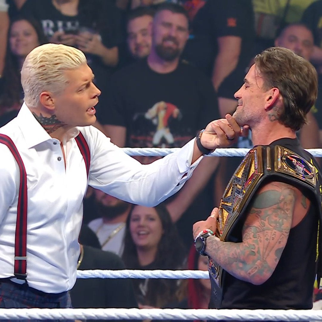yellowhairdpunk's tweet photo. yeah they’re insane for this

#Smackdown https://t.co/x59mLr4kIr
