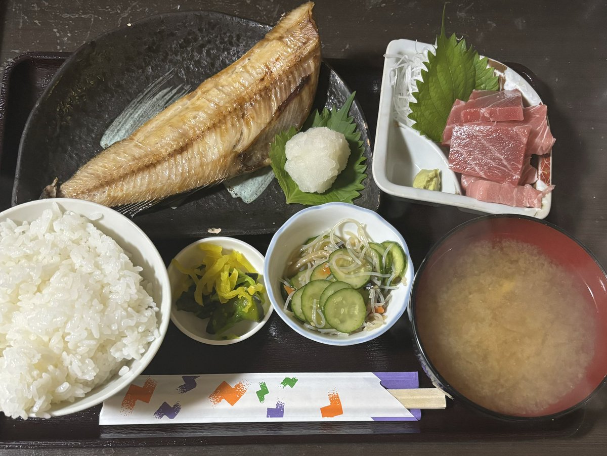 おはようございます‼️ ランチ営業 11:30〜14:00 今日も暑そうだ