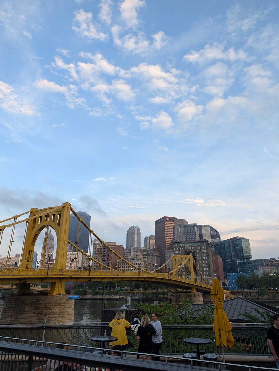 peartplus's tweet photo. @Pirates Blue skies 😮‍💨 https://t.co/PpqUO6uxxe
