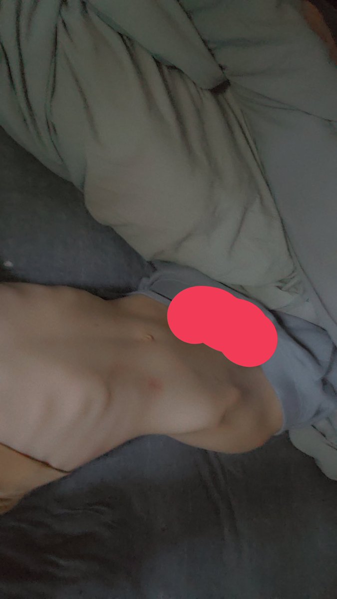 CleosMoon's tweet photo. Arfffff just love the air on my tummy~ #femboy https://t.co/yjBA0gdaCo