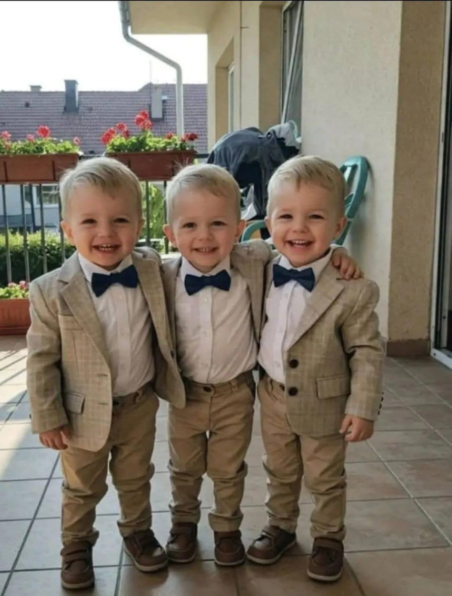 Kinza1278's tweet photo. My triplets are turning 3 today and we are celebrating together. I would appreciate it if you would give them your blessing 🎂🎂🥹🥹❤️🙏🏻 https://t.co/s0DjhxVT2x