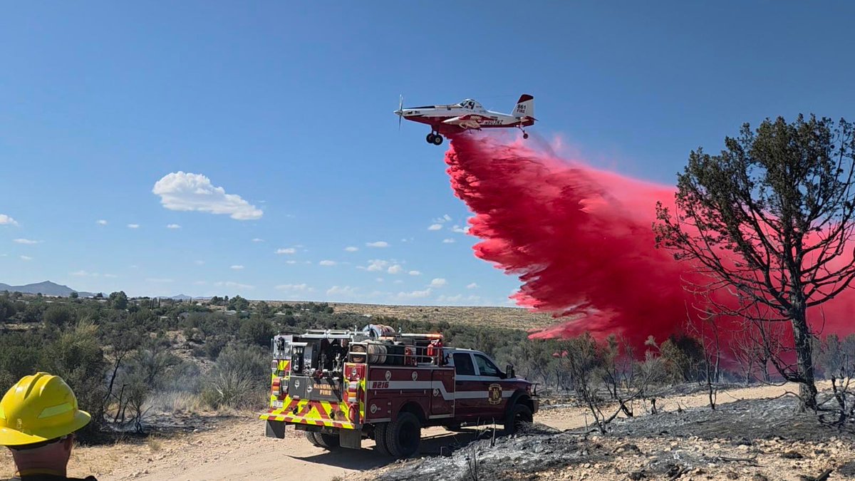 azstateforestry's tweet photo. #RollingFire update for July 10 at 4:30pm:
Containment has reached 100% with a final size of 6 acres. Resources have completed mop up operations and are being released from the incident. Some have been made available to respond to any new starts while others have completed their 14 day assignment and will return home for mandatory days off.
Weβd like to thank our partner agencies and staged resources for their quick response in suppressing this fire, further protecting the residents of Cordes Lakes.
**This is the FINAL update for this fire
π Cordes Lakes, AZ
#AZFire #AZForestry #YavapaiCounty
π· Full suppression fire response and mop operations on July 9, 2026 include a SEAT drop to slow fire spread and engine crews using a hose lay to mop up remaining heat.