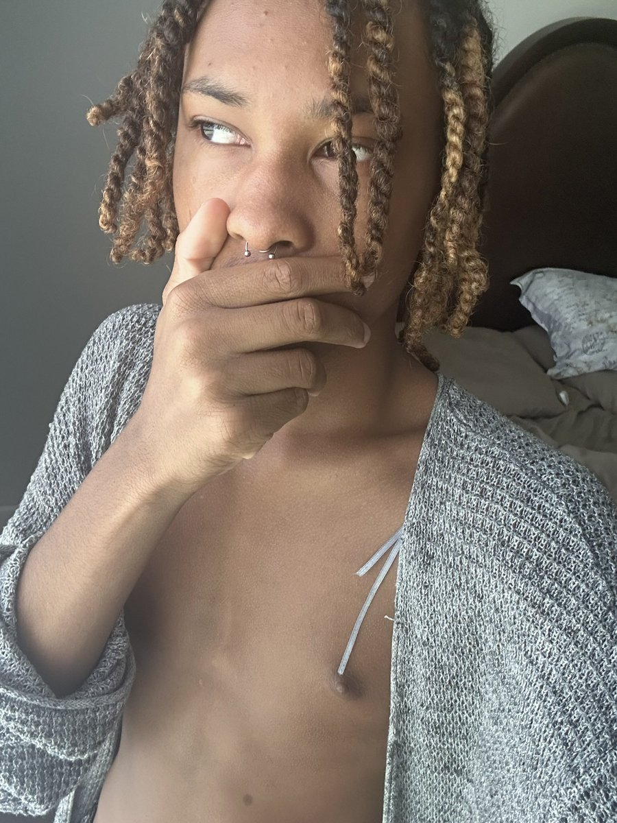 webstarxo's tweet photo. I’m badder than my bih https://t.co/KpSQOZZZvU