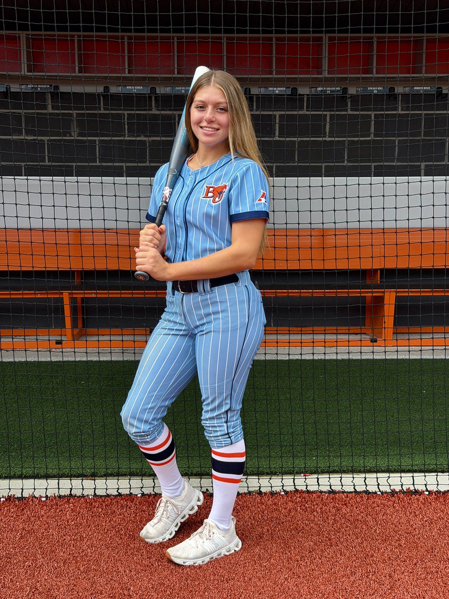 SophiaBowers88's tweet photo. 100% committed 
Go Cats! 🐾🧡💙
@g2heatvz 
@BakerWildcatSB https://t.co/iKP4Odkjy2