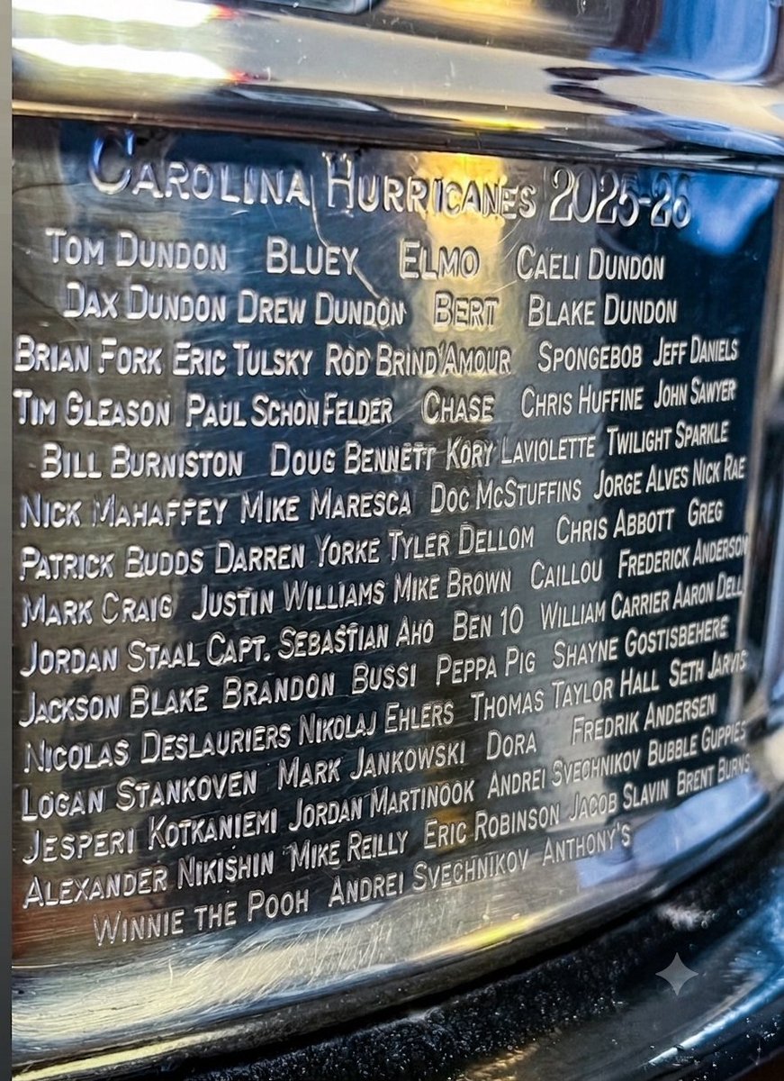 ML05705893's tweet photo. @Canes @StanleyCup @NHL Looks good https://t.co/d3ns3HxgRf