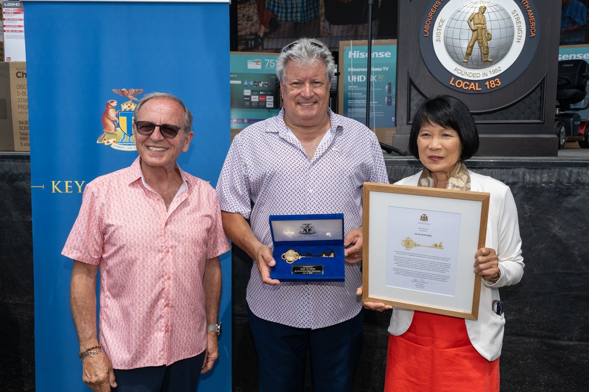 liuna183's tweet photo. Today, at the LiUNA Local 183 Retiree Day, Business Manager Jack Oliveira was presented with the Key to the City of Toronto by Mayor Olivia Chow in recognition of more than four decades of leadership, advocacy, and unwavering dedication to working people.

Jack has never lost sight of what matters most: fighting for fair wages, safer workplaces, stronger communities, and a better future for every member, past and present, and their families.  

Mayor Olivia Chow recognized Jack’s lifelong commitment, saying:

“Jack Oliveira has dedicated his life to standing up for workers, strengthening communities, and helping build a better Toronto. His leadership has improved the lives of countless families across our city and beyond.”  

Accepting the honour, Jack reflected on what the recognition truly represents:

“I am deeply honoured to receive the Key to the City of Toronto. I accept this recognition on behalf of the dedicated members of LiUNA Local 183, whose hard work has helped build this city, and the union leaders and community partners who have stood together to improve the lives of working people. This honour strengthens my commitment to continue advocating for workers and helping build a fairer and more inclusive Toronto.”  

Congratulations, Jack, on this well-deserved honour. Your leadership continues to leave a lasting mark on our city, our industry, and the lives of the thousands of members and families proud to stand beside you.

#LabourersRising #LiUNA183 #FeelThePower