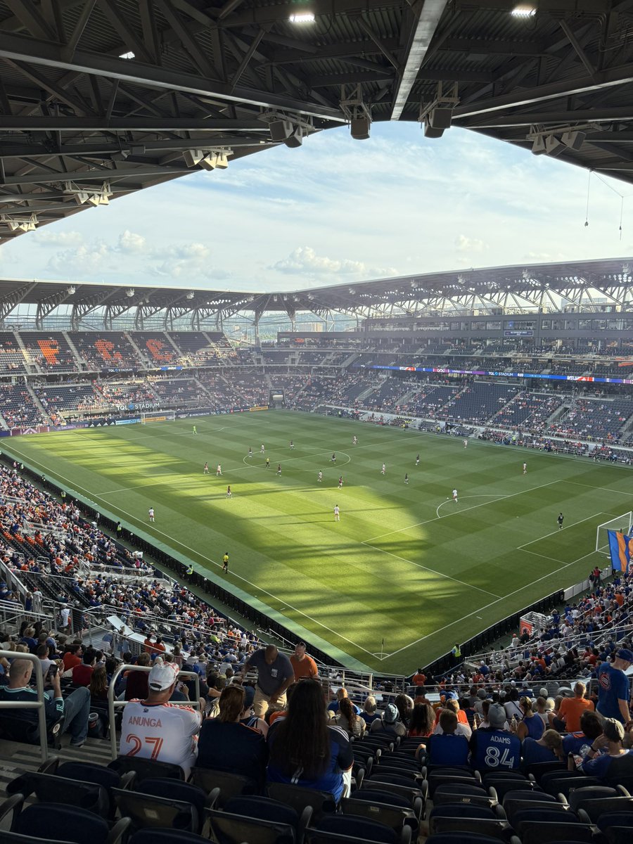 coleadamss's tweet photo. Supporting my local MLS club now that the USA got knocked out https://t.co/l8G3cbXHBe