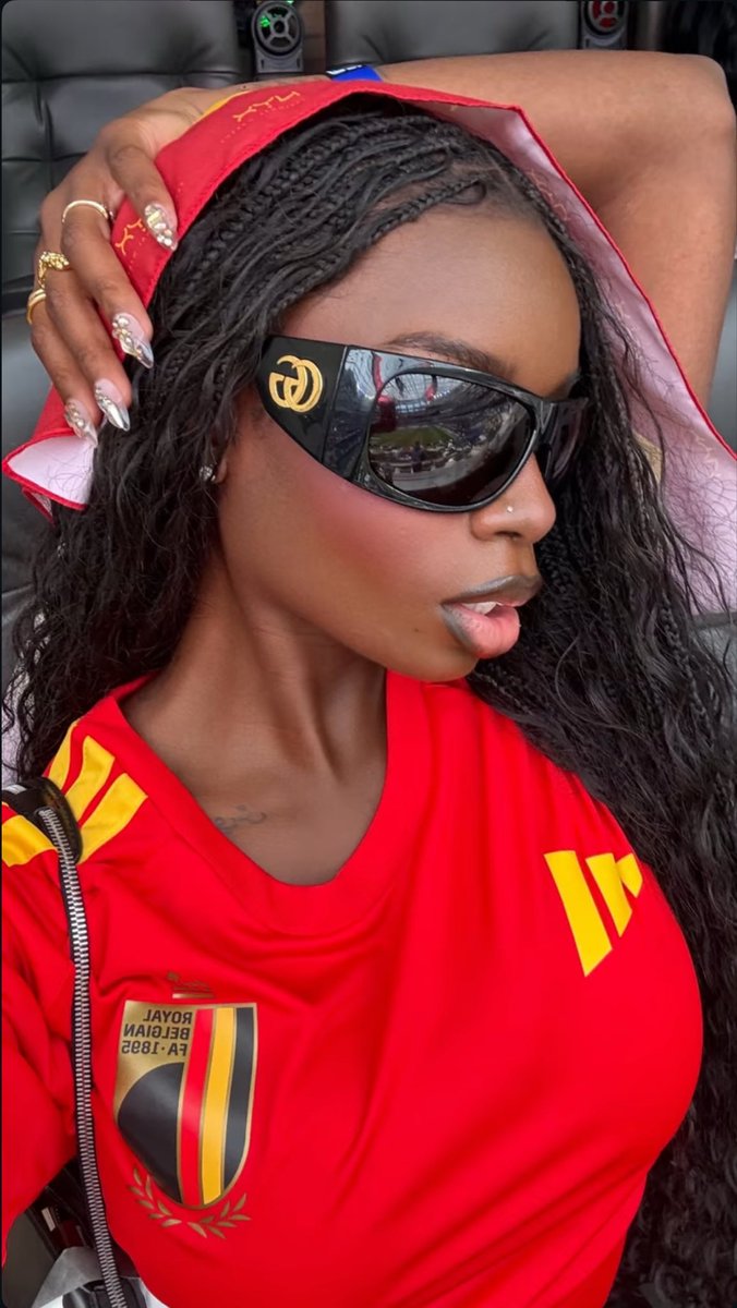 OlandriaDaily's tweet photo. Olandria enjoying the Belgium vs. Spain match with her friend in LA! https://t.co/ipQiBNAOIr