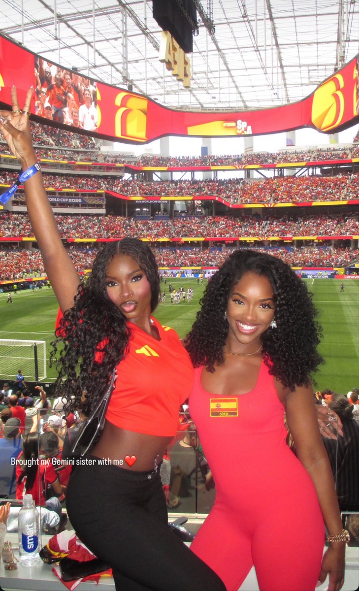 OlandriaDaily's tweet photo. Olandria enjoying the Belgium vs. Spain match with her friend in LA! https://t.co/ipQiBNAOIr