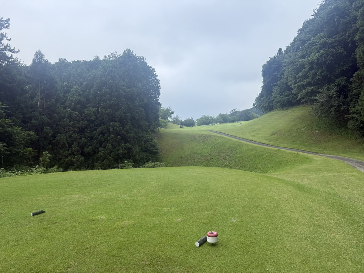 Dependency_0109's tweet photo. ライブ前のゴルフ🏌️‍♂️ https://t.co/2QhYDDAW6U