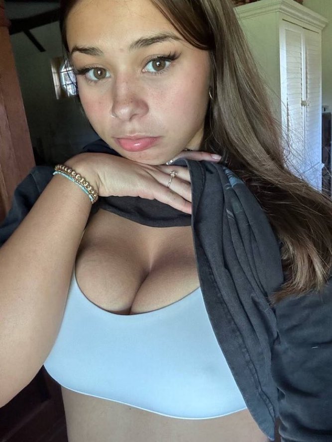 catfishgoon15's tweet photo. Normalize gaslighting and manipulating your ma until he becomes you dog🦮

They don’t need silly human rights and a functioning brain, all they need is a tight collar and an owner who cucks them and keep their brain nice and empty🧠

Isn’t that right puppy?💖

Findom Catfish ~ https://t.co/oO5GNAL058