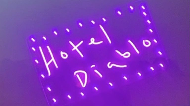 tXXh_666's tweet photo. hotel diablo https://t.co/rFr6BtJEoB