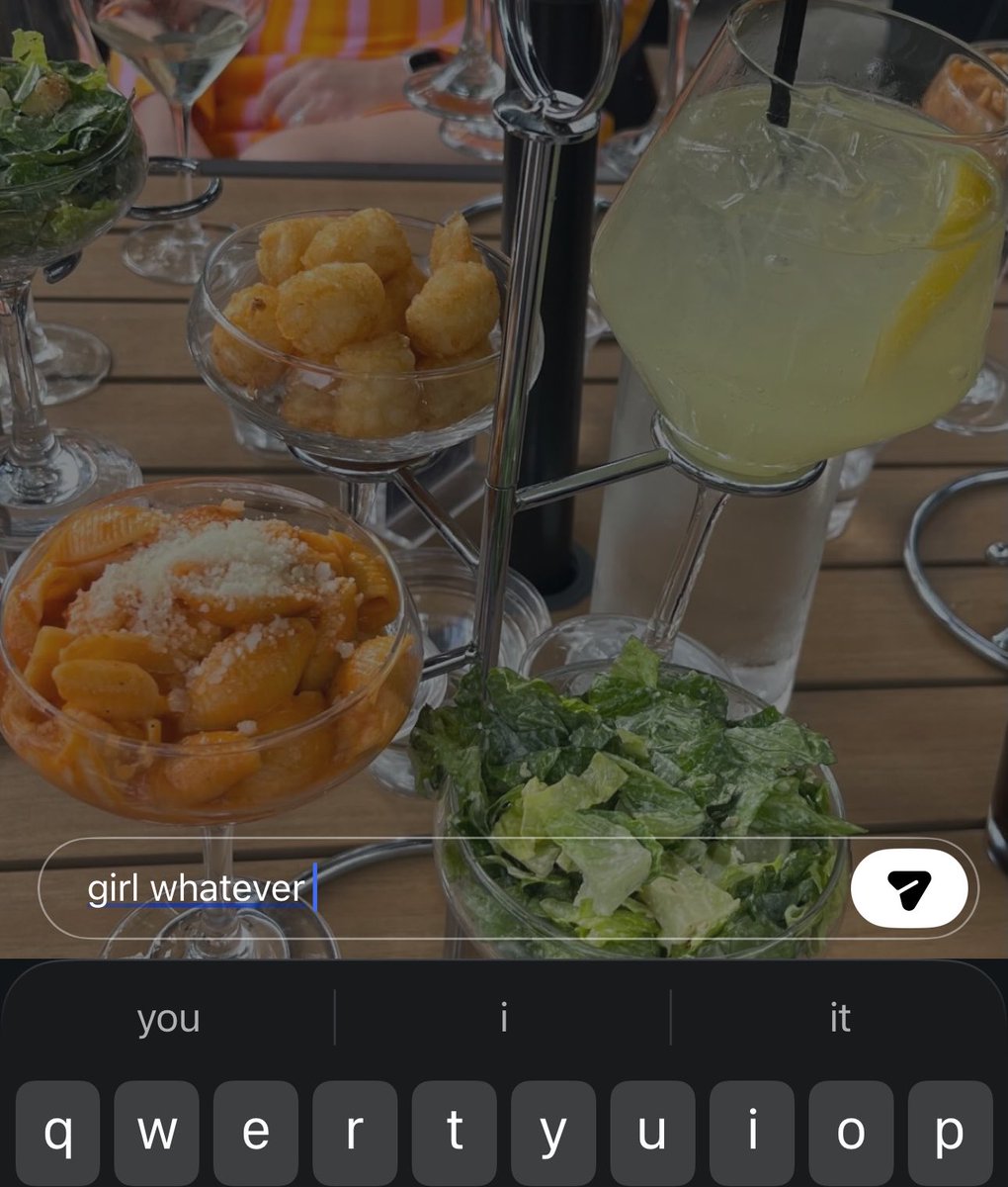 shelltopay's tweet photo. jealous as fuck of my sister right now https://t.co/3bbvi2fvjr