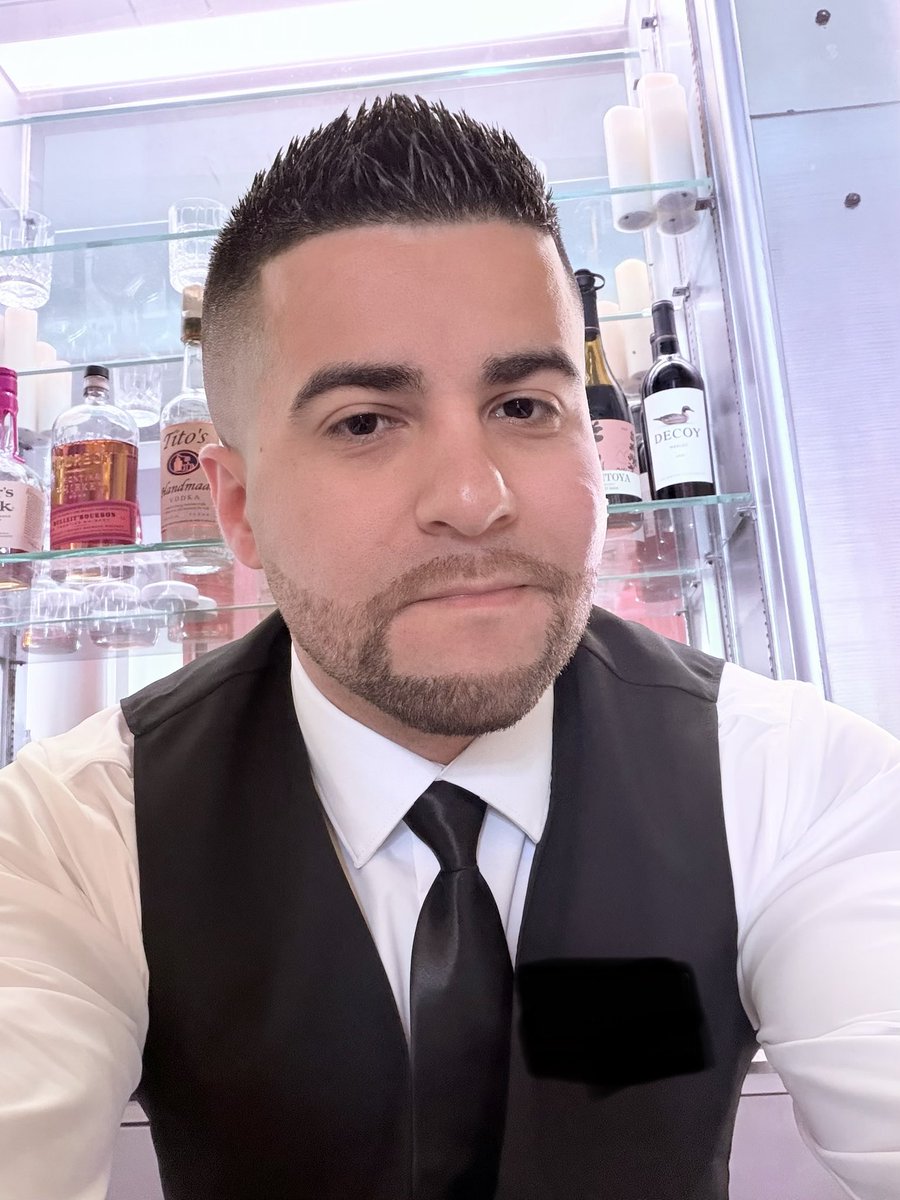 AlphaRomeo460's tweet photo. I can make drinks, and I can make your faggggot ass get on your knees at my presence.  💪🏽 
Submit, losers https://t.co/yw6lwUFd9J