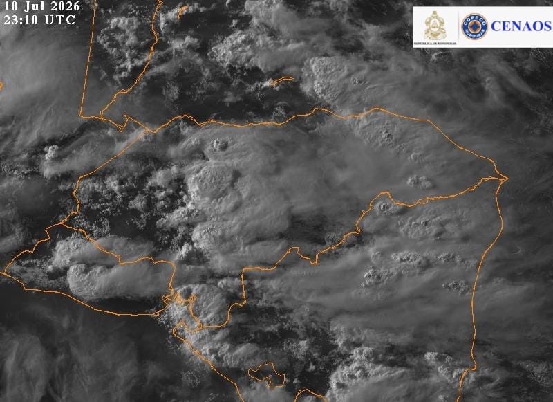 copecogob's tweet photo. ⚠️🌧️ #COPECOINFORMA
Se registran nubes de tormenta que generan lluvias y chubascos de moderados a fuertes con actividad eléctrica sobre sectores de Valle (Caridad y Alianza), Francisco Morazán (Amarateca, Vallecillo y Lepaterique), Comayagua (San Jerónimo, La Libertad, La Jigua y Minas de Oro) y Yoro (Victoria y Sulaco).
Durante las primeras horas de la noche, estas lluvias podrían extenderse hacia otros sectores de Comayagua, La Paz, Intibucá, Cortés y Santa Bárbara.
🚨 Si se encuentra en estas zonas, evite cruzar ríos, quebradas o calles inundadas, conduzca con precaución y resguárdese durante las tormentas eléctricas. Manténgase informado únicamente a través de los canales oficiales de COPECO.
💙 La prevención es vivir. @titoasfura
#COPECO #PrevenciónEsVivir #MonitoreoMeteorológico #Honduras