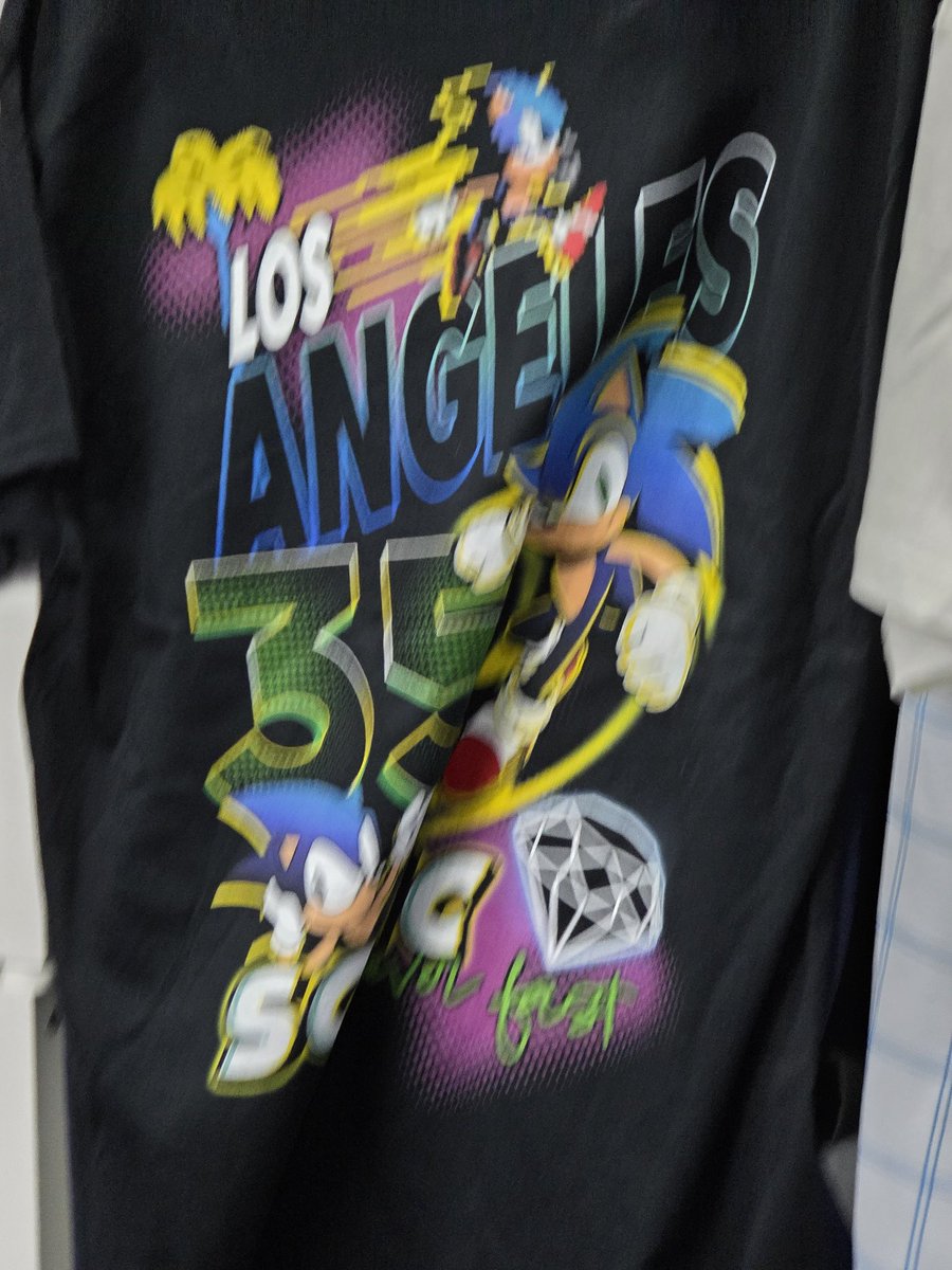 l1lflako's tweet photo. Doing alittle adventure at the Tokyo mall for the little akihabara pop up #sega #sonic https://t.co/DvsudZqkzd