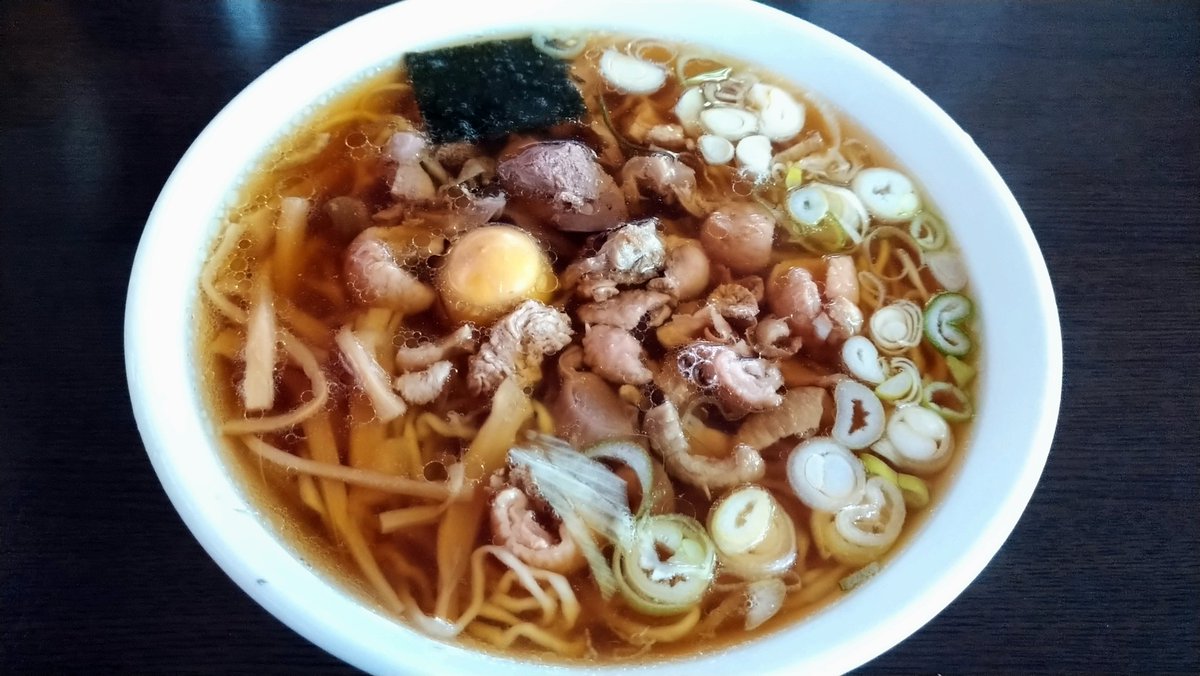 PrepperJohnCon's tweet photo. 7月11日 ラーメンの日
ちょっと聞いて！
私の食料品備蓄を見た人の中で、時々『レトルト・インスタント食品ばかり食べてて飽きません？』って質問されます。自分で言うのもなんですが、ごく普通の食生活をしていると思います。野菜.果物もたくさん食べてますよ。山形の野菜.果物すごく美味しいので。 https://t.co/uj89pGwEyY