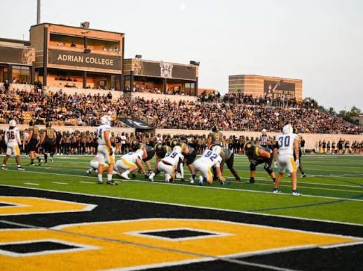 ryan_pritzlaff's tweet photo. After having a great camp and working with @Coach__Karry, I am blessed to receive my second offer from Adrian College!

@CoachKujawa @Coach_Palka @MichFBFrenzy @MIexposure @PrepRedzoneMI @PrepRedzone @TheD_Zone https://t.co/nKbwi8PefR