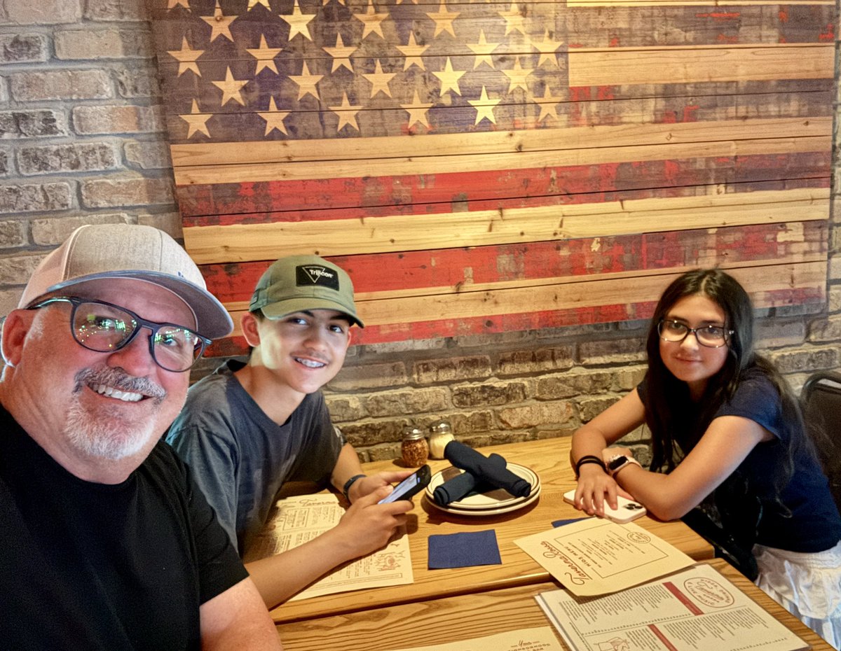 whatwherewhocom's tweet photo. Hanging out at one of our go to spots! Taverna Rosa in Southlake Tx! Been coming here for years. Stay tuned for a full review and Join the Crew! https://t.co/waA6gOgj1N https://t.co/3NcPKli8iR