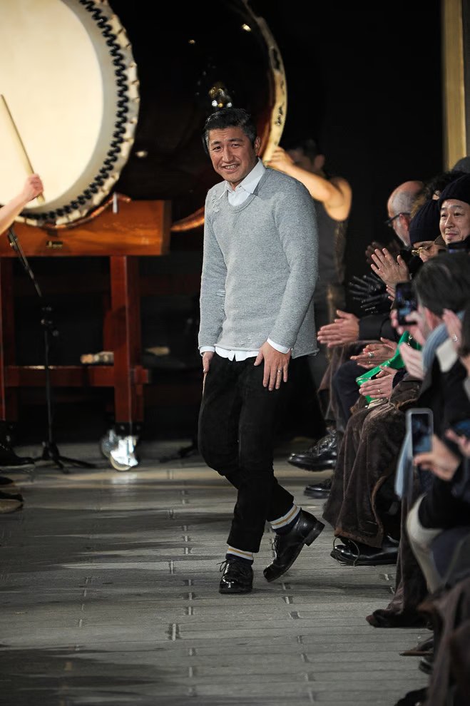 runway_modelnet's tweet photo. 小田隆弘ファーストルック
ミハラの2013-14秋冬パリコレ映像

MIHARAYASUHIRO 2013-14 Autumn / Winter
https://t.co/Z8XpGvk9jh https://t.co/7foRuWsLC1