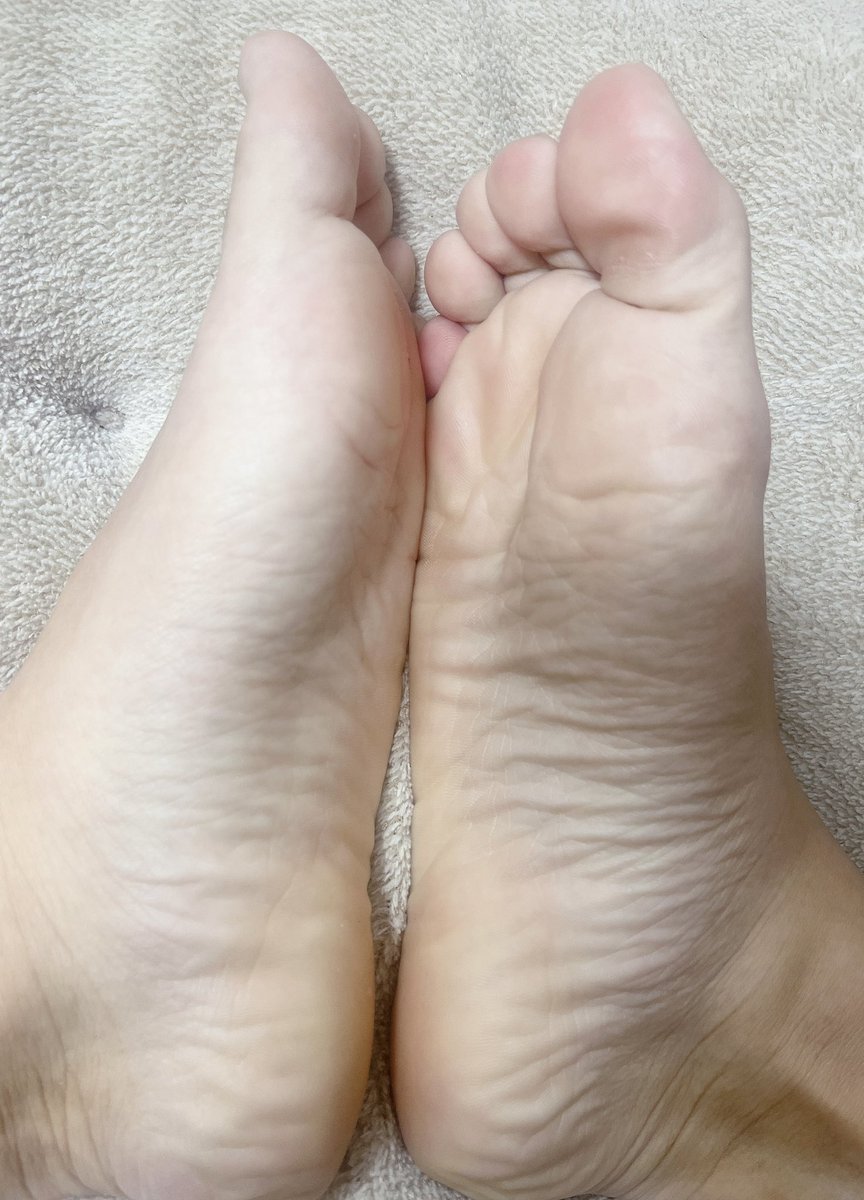 Yu_foot's tweet photo. 見てー

#足裏 #生足 #��フェチ #脚フェチ https://t.co/MyyMxKXWHG