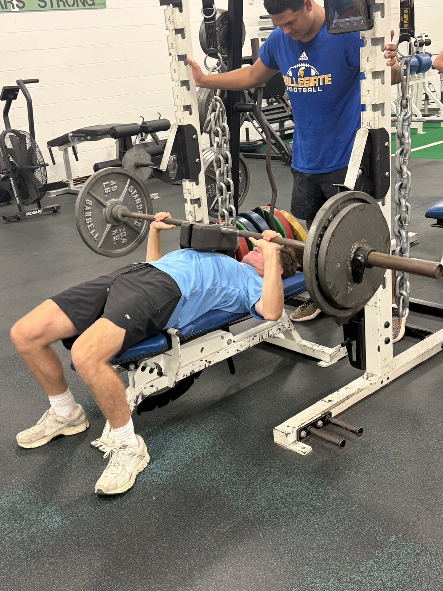 Collegiate_FB's tweet photo. Another solid week completed. Continuing to push the standard every day. Stronger together!! #TheStandardIsDifferent https://t.co/iML62SYioV