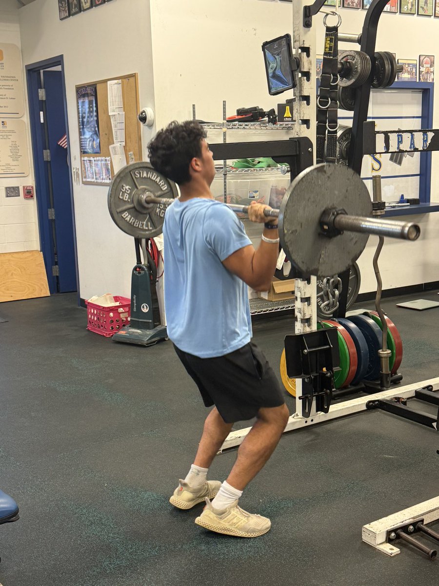 Collegiate_FB's tweet photo. Another solid week completed. Continuing to push the standard every day. Stronger together!! #TheStandardIsDifferent https://t.co/iML62SYioV
