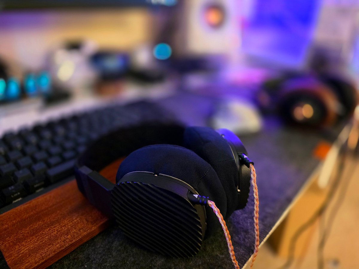 digicrackboy's tweet photo. @AbyssHeadphones My audio life changed forever on this day when I got my first Abyss headphone, the JOAL. https://t.co/TPK07IrXlL