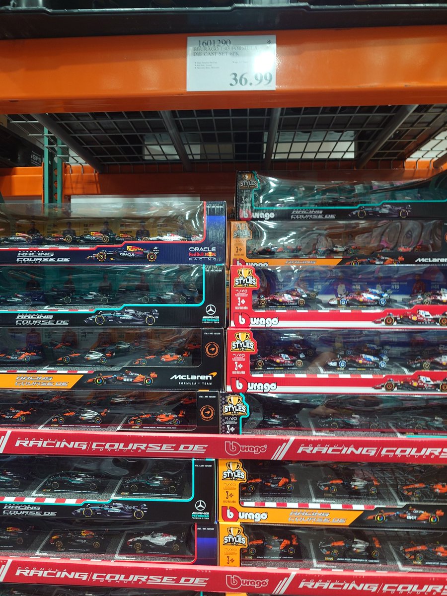 Omlech1's tweet photo. 毎年出て毎年買おうか困るやつー #f1jp https://t.co/HLjuHSgH2H