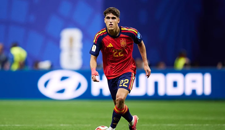 tonilolitopuba's tweet photo. CUBARSI  EL MEJOR CENTRAL DEL MUNDIAL #ChiringuitoSelección https://t.co/eOnwE6hZxt