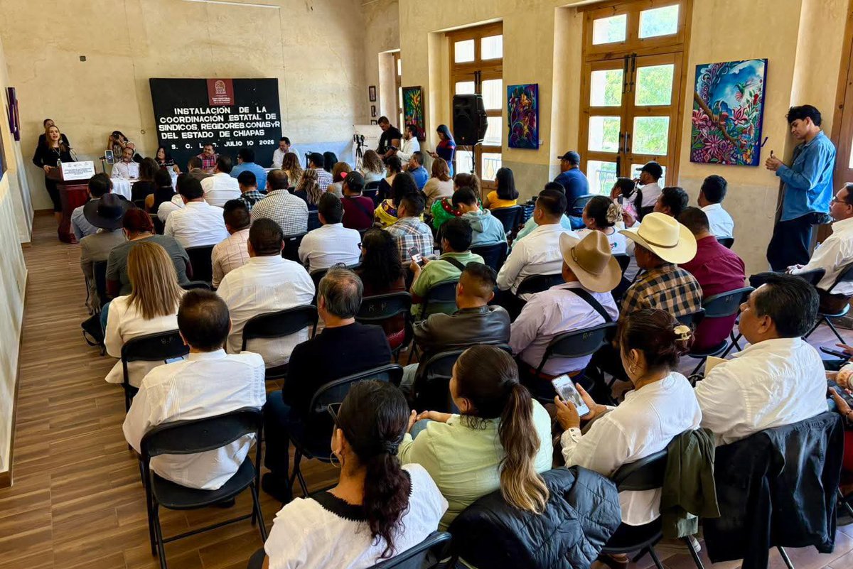 AALMAC_Mx's tweet photo. 📍 San Cristóbal de las Casas fue sede de la instalación de la @conasyr Chiapas. Felicitamos a @KalaxRuiz por asumir la Coordinación Estatal y agradecemos a la alcaldesa Fabiola Ricci Diestel por su anfitrionía. Además, se anunció que en octubre esta ciudad albergará el Encuentro Nacional de la CONASyR. 🤝🇲🇽

#SomosAALMAC #CabildosProgresistas