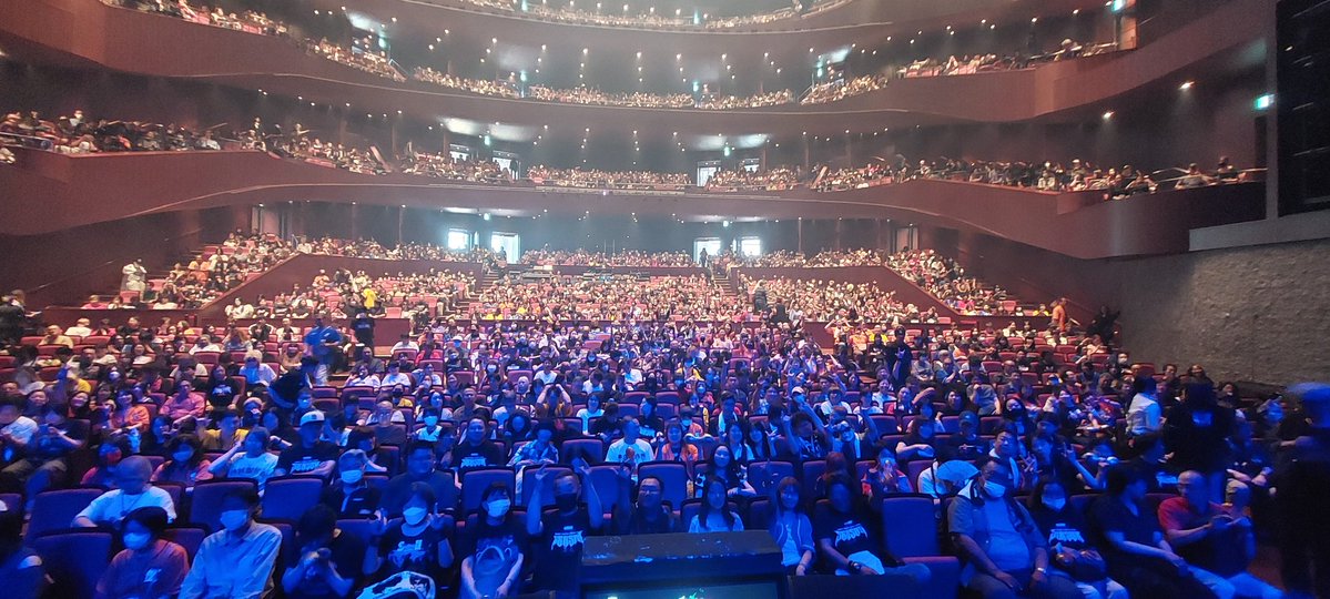 hanzborn's tweet photo. 聖飢魔II 大黒ミサツアー SEASON Ⅱ
10本目 7/10 札幌文化芸術劇場
参拝ありがとうござい魔した!
新しいコールアンドレスポンスも誕生した夜となりましたw
次は7/19 福岡サンパレスホール!参拝予定の方は、暑くなってきましたので水分補給してしっかりクビ洗ってお待ちください魔せ! https://t.co/1z8HeybqiQ