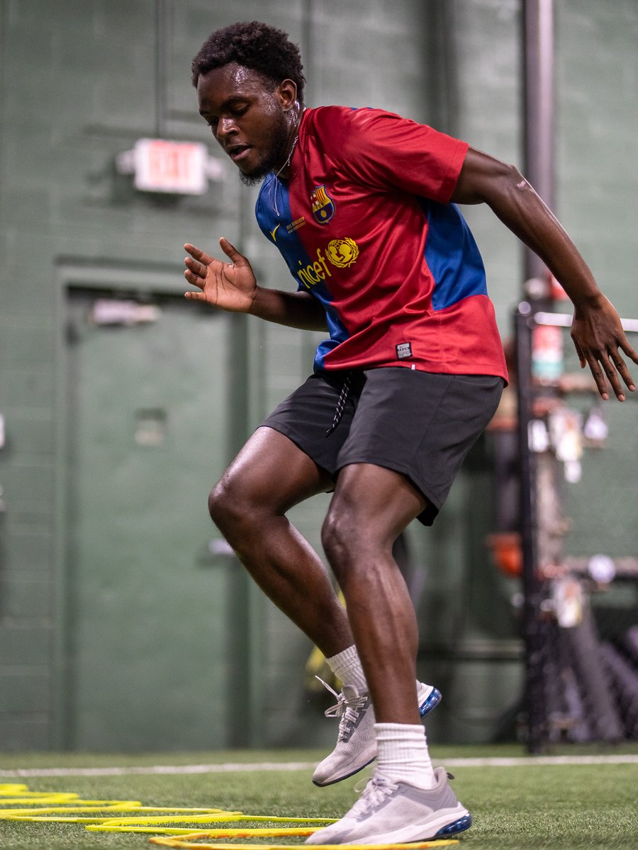 SpoonerPT's tweet photo. Itโs YOU vs YOU.
Competing with the version of yourself from yesterday.ย
#soccer #sportsperformance #strengthandconditioning #soccerltraining #speedtraining https://t.co/ok3IUfR9yV