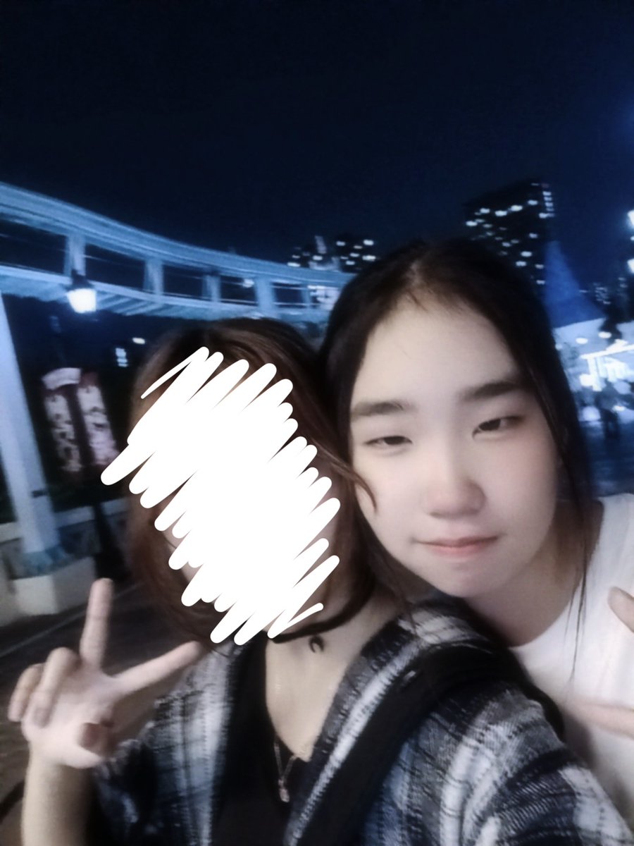 Walwal_12345's tweet photo. 오늘이랑 19일 딱 두번만 빨간약 하루 올려요.. 아무도 날 못찾으면 안대니까.. 필터빨..이구요.. 몬생겻서요.. https://t.co/lTQnTQpEOj