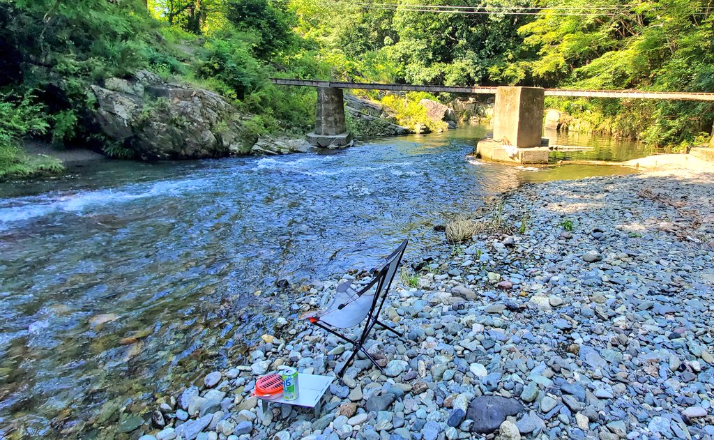 FenFenSenpai's tweet photo. 帰宅！電波0から脱出！
よき渓流キャンプ場でした🤩
しかし石ころだらけのサイトに限ってマット忘れてしもうた。。。でも意外と寝れるもんだねぇ
あと福善さんの打刀が本領発揮して輝いてた😊 https://t.co/u6rq6Qf9ws